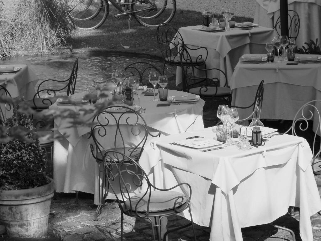 Logis Hotel Le Relais Louis XI Meung-sur-Loire Esterno foto